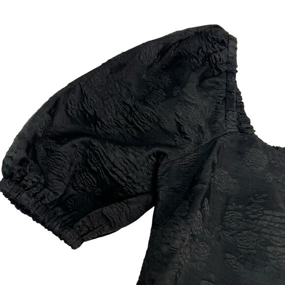 ASTR The Label Tassia Jacquard Puff Sleeve Tie Back Black Top SZ L NWT Romantic - Picture 4 of 14